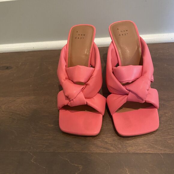 A New‎ Day Heels Sandals Women’s 7.5 Pink Memory Foam - Picture 3 of 11